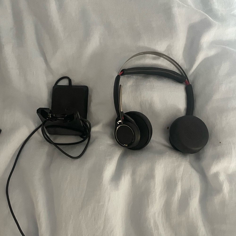 Plantronics Wireless Headset for sales calls